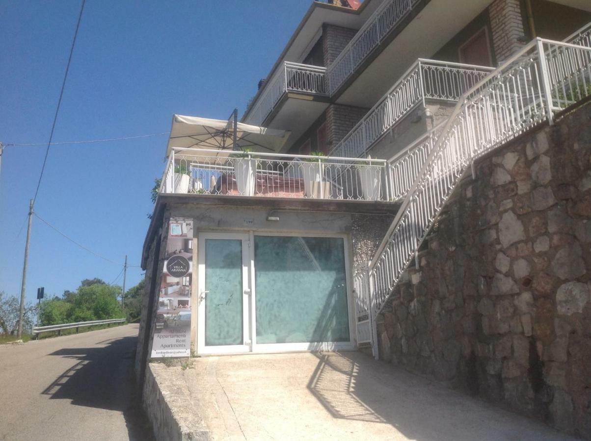 Villa Arianna Panoramic Apartments マルチェージネ エクステリア 写真