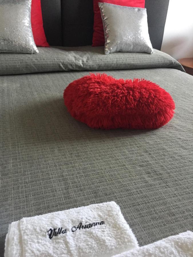 Villa Arianna Panoramic Apartments マルチェージネ エクステリア 写真